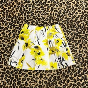 Alice and Olivia box pleat yellow floral mini skirt